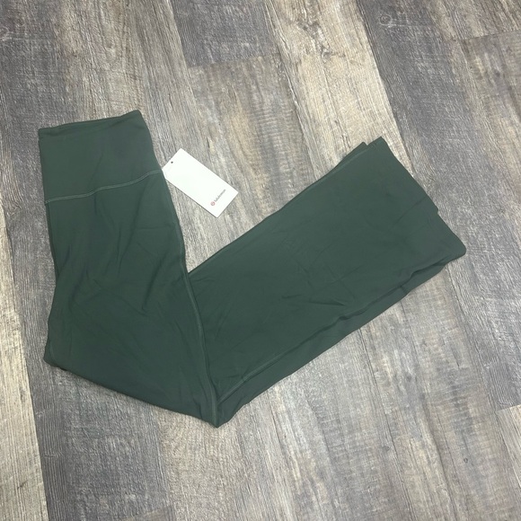 NWT Lululemon Groove Pant SHR Flare Nulu Sz. 12 - Picture 5 of 6